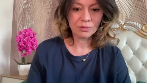 Snapshot of kiradivine chatting on May 2026 12:54:02 PM KiraDivine online show from May 2026 12:54:02 PM