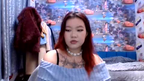 Kira online show from November 2025 07:14:01 PM