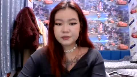 Kira online show from November 2025 06:41:02 PM