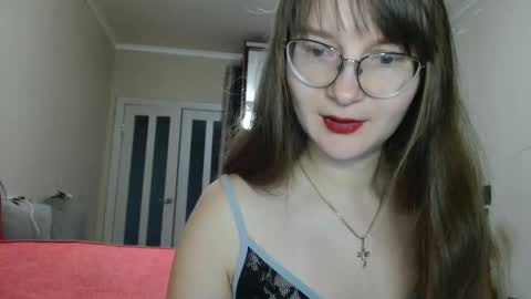 KiraGoldens online show from November 2025 06:23:01 AM