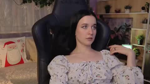 Kira    online show from February 2025 11:04:02 PM