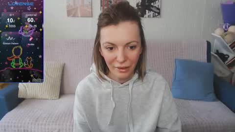 kiramartins cat online show from December 2025 06:42:02 AM