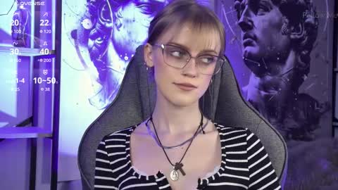 Kira online show from February 2026 12:33:02 AM