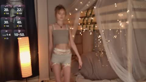 Kira online show from April 2026 07:48:01 PM