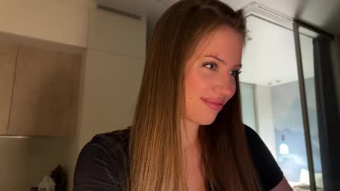 Kira online show from February 2026 04:41:01 PM