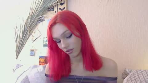 Snapshot of kirana_hayes chatting on May 2026 01:19:01 PM Kira online show from May 2026 01:19:01 PM
