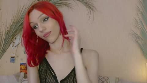 Snapshot of kirana_hayes chatting on May 2026 01:30:01 PM Kira online show from May 2026 01:30:01 PM