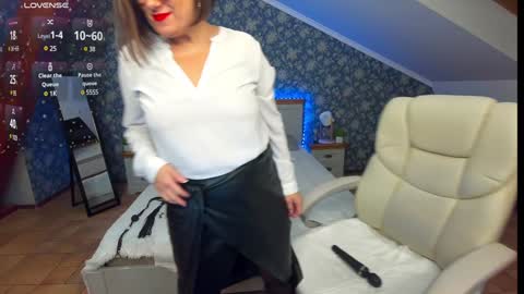 Snapshot of kiraroxx chatting on January 2025 03:11:02 PM Kira online show from January 2025 03:11:02 PM