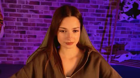 kiravair online show from November 2025 01:21:02 PM