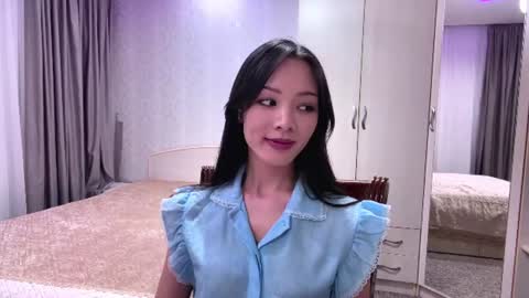 Snapshot of kirbyvillavicencio chatting on July 2026 05:19:02 PM Reya online show from July 2026 05:19:02 PM