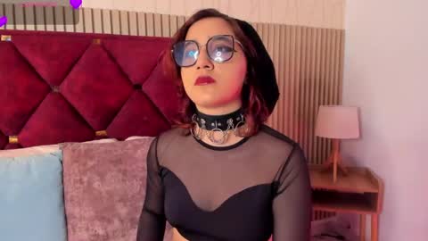 Snapshot of kirivelvet chatting on April 2026 10:35:02 PM Samantha Velvet online show from April 2026 10:35:02 PM