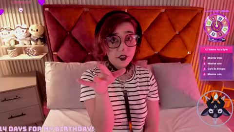 Snapshot of kirivelvet chatting on April 2026 08:15:01 PM Samantha Velvet online show from April 2026 08:15:01 PM