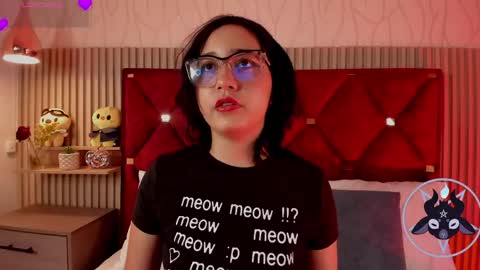 Snapshot of kirivelvet chatting on May 2026 07:22:02 PM Samantha Velvet online show from May 2026 07:22:02 PM