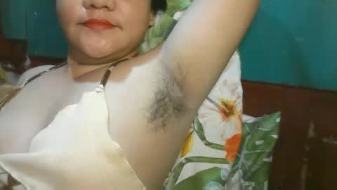 Snapshot of kiss_me_loves chatting on September 2025 11:48:01 PM kiss_me_loves online show from September 2025 11:48:01 PM