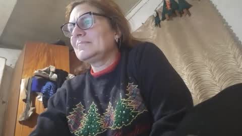 kissandvibe online show from November 2025 08:41:01 PM