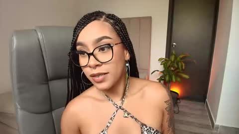 Snapshot of kisscocoaxo chatting on May 2026 09:09:02 PM cocoa online show from May 2026 09:09:02 PM