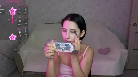 Snapshot of kisses_eva chatting on May 2026 12:24:02 PM Hot Eva online show from May 2026 12:24:02 PM