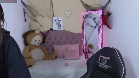 KISSI  online show from November 2025 11:33:02 AM