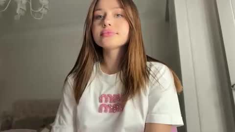 Snapshot of kisskeyy chatting on October 2025 06:03:01 PM kisskeyy online show from October 2025 06:03:01 PM