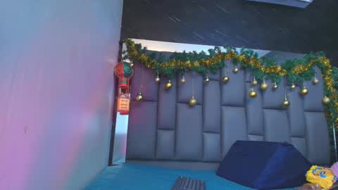 Snapshot of kissme_luna chatting on December 2025 06:58:02 PM BELLA FLAME online show from December 2025 06:58:02 PM