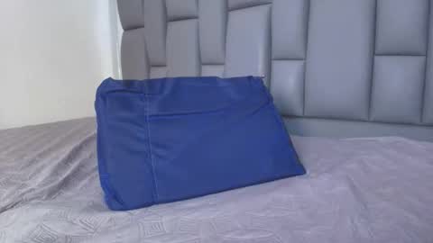 Snapshot of kissme_luna chatting on January 2026 07:08:01 PM BELLA FLAME online show from January 2026 07:08:01 PM