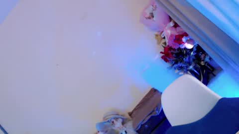 Snapshot of kissmebetter chatting on July 2026 11:44:02 PM Saint Onicka online show from July 2026 11:44:02 PM