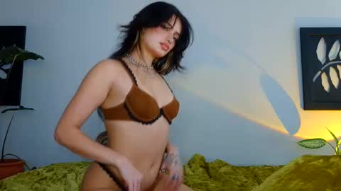 Snapshot of kissmerosy chatting on March 2025 06:51:02 PM Rose online show from March 2025 06:51:02 PM