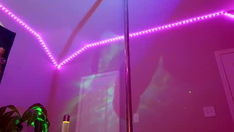 Snapshot of kissmerosy chatting on November 2025 11:27:02 PM Rose online show from November 2025 11:27:02 PM