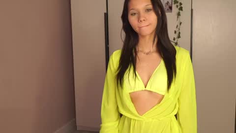 Snezhana online show from April 2026 01:58:02 PM