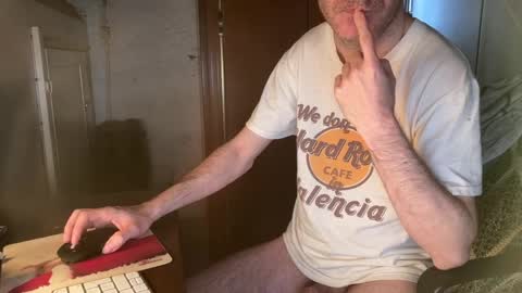 Snapshot of kissofbanned1983 chatting on May 2026 07:48:01 AM kissofbanned1983 online show from May 2026 07:48:01 AM