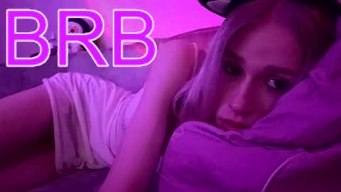 kissyrina online show from November 2025 02:25:01 AM