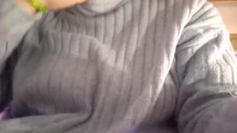 kitsuneniki online show from January 2026 07:48:02 PM