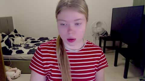Jennyblonde and Emmabrunette online show from January 2025 03:09:02 PM
