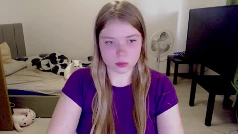 Jennyblonde and Emmabrunette online show from October 2025 12:48:02 PM