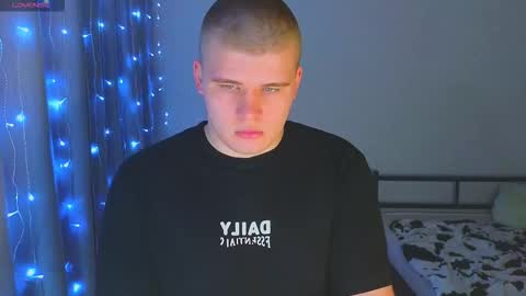 Vlad online show from December 2025 07:56:02 PM