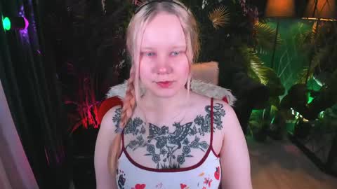 kittenxoann online show from April 2026 05:40:01 PM