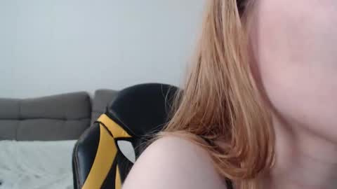 Snapshot of kittie_bear chatting on March 2026 06:35:01 PM Veronica online show from March 2026 06:35:01 PM