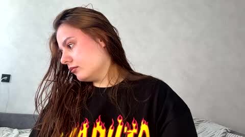 Ellaiza online show from April 2026 05:54:02 AM