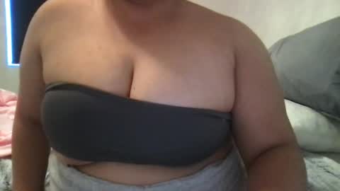 Snapshot of kittnicole chatting on July 2026 01:08:02 AM n I c o l e online show from July 2026 01:08:02 AM