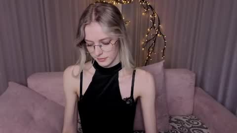 Snapshot of kitty__like18 chatting on May 2026 07:36:01 AM Kitty online show from May 2026 07:36:01 AM