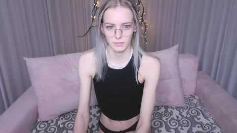 Snapshot of kitty__like18 chatting on May 2026 12:50:01 AM Kitty online show from May 2026 12:50:01 AM