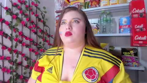 Snapshot of kitty__pinnk chatting on June 2026 07:37:01 PM KAROL online show from June 2026 07:37:01 PM
