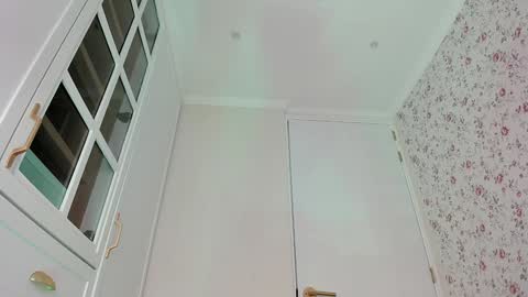 sophie online show from February 2026 06:40:02 PM