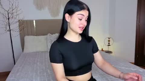 Snapshot of kitty_cut1ee_ chatting on June 2026 06:58:02 AM kitty_cut1ee_ online show from June 2026 06:58:02 AM