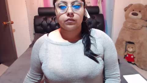 kitty online show from September 2025 03:54:01 AM