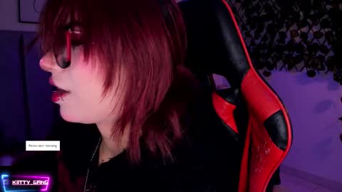 Camila online show from November 2025 02:00:01 AM