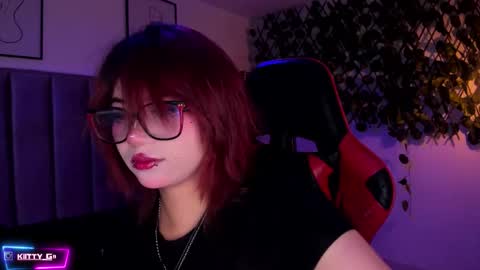 Camila online show from November 2025 02:23:01 AM