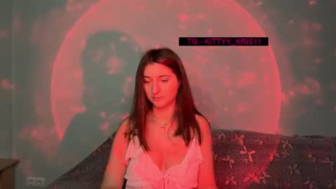 kitty_kristy1 online show from November 2025 04:43:02 PM
