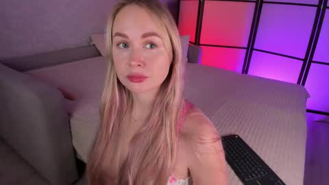 Snapshot of kitty_ricky chatting on February 2025 09:34:02 AM Kelsi and Ricky online show from February 2025 09:34:02 AM