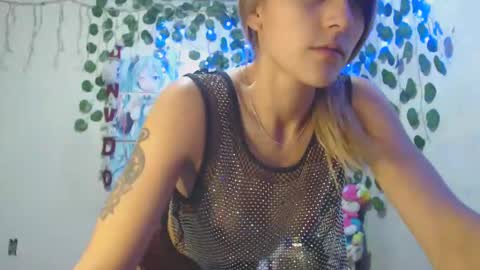 Daniela Ferreira online show from December 2024 04:01:02 AM